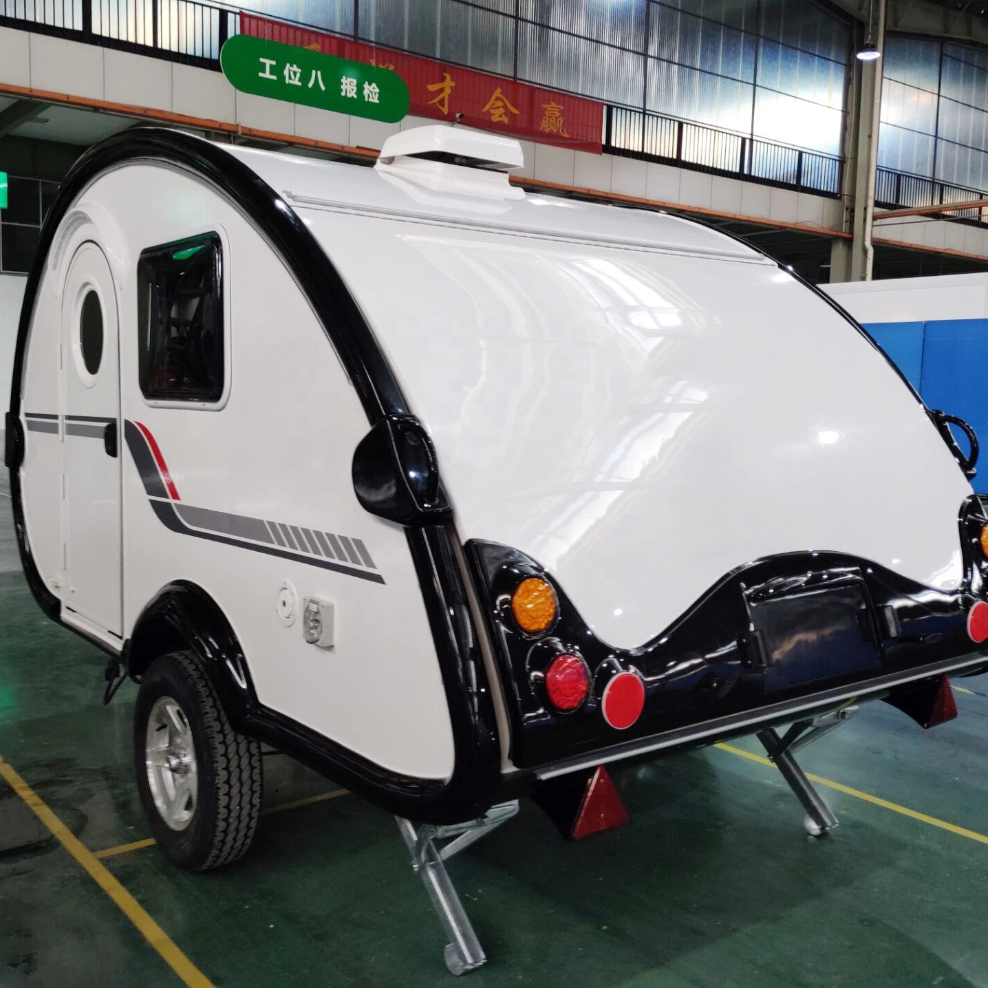 2022 the most hot sale aluminum tiny house mini caravan teardrop travel camper trailer for 4 people