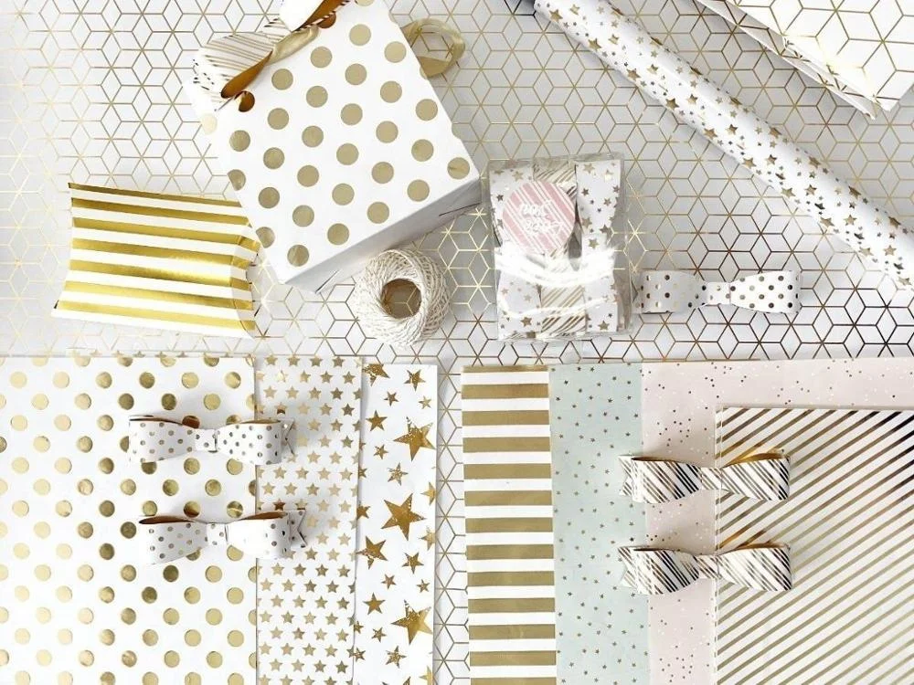 
China Manufacturer Gravure Printing Metallic Wrapping Gift Paper 