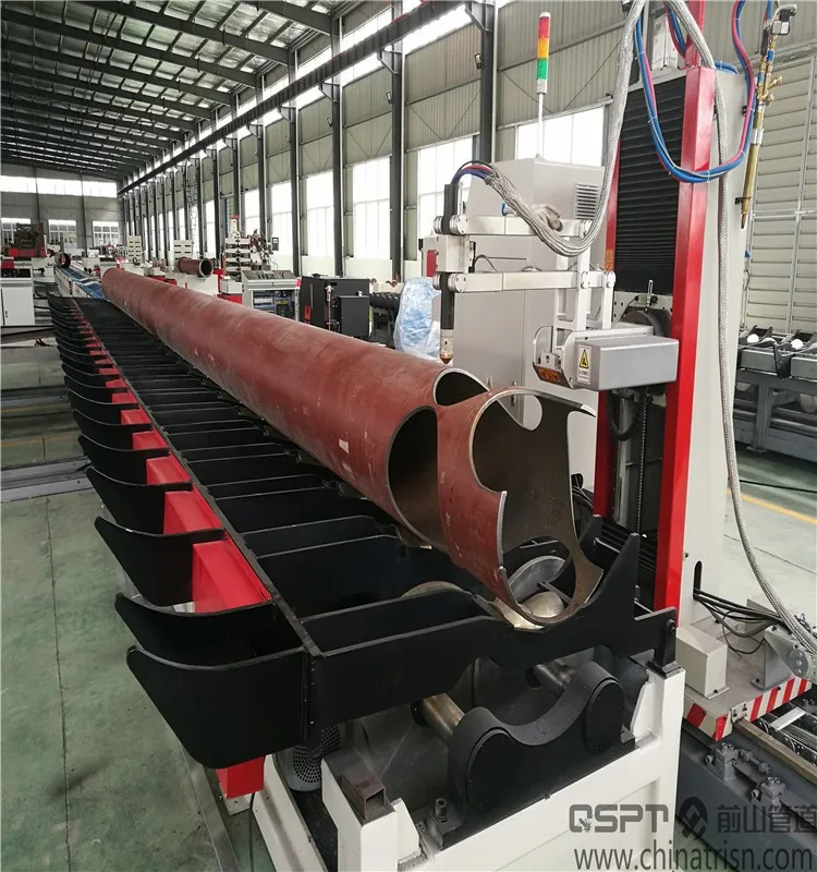Roller-bench type CNC pipe flame/plasma bevel cutting machine