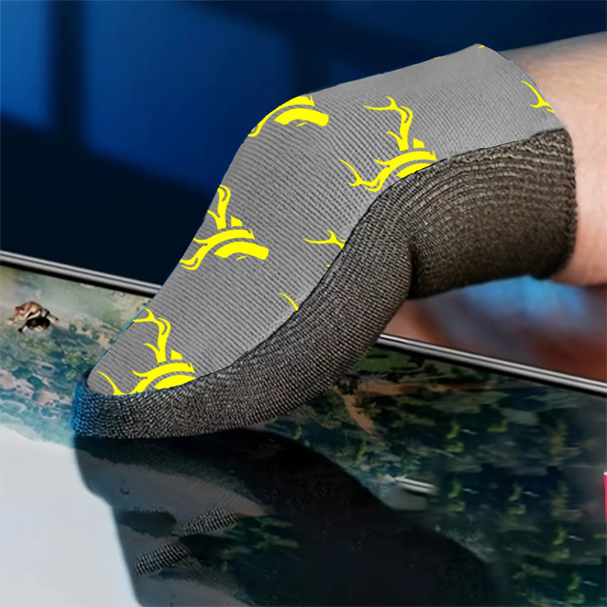 Silver-Cloth Mobile Gaming Finger Sleeve,0.3mm Extremely Thin Material, Game Controller Finger Seamless Thumb Sleeves