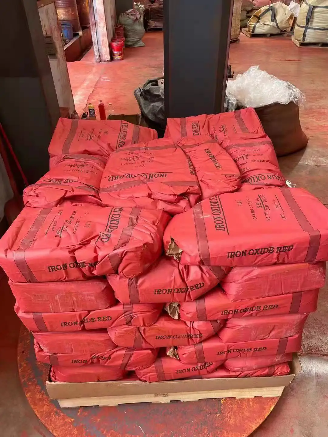 High Quality Fe2o3 Industry Pigment Powder Concrete Brick Car tire Sole Iron Oxide Red Pigment 130