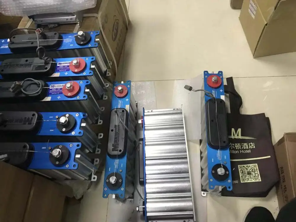 Super capacitors 130F 56V BMOD0130 P056 B03 683.00mm x 177.00mm maxwell