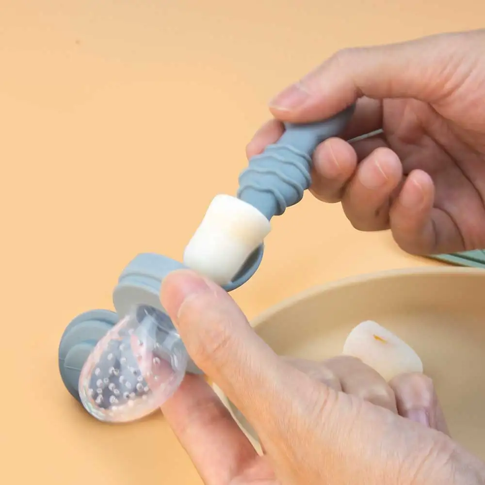 9 Portions Baby Fruit Food Feeder BPA Free Baby Food Vegetable Fruit Puree Breast Milk Silicone Ice Cube Freezer Tray with Lid