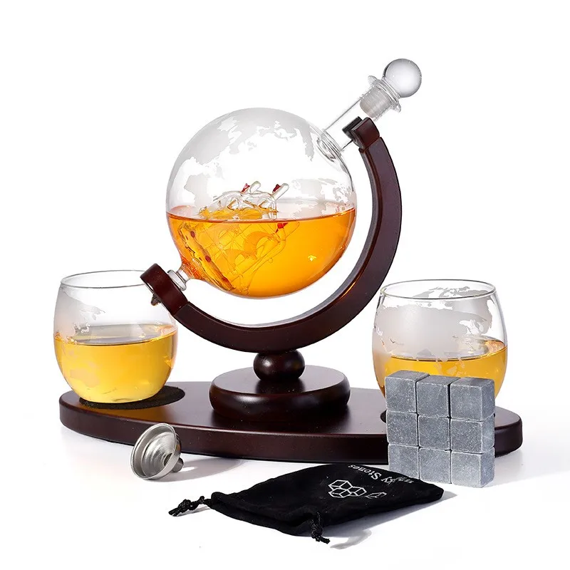 Wholesale 850ML Whiskey Globe Decanter With Wood Base Handmade Globe Shape Liquor Glass Decanter with 2 cups