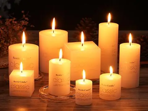 OEM factory directsupply Candy colored scented candle Soy Wax Cedar Lilac Scented Candle with Lids and Box for Home Aromatherapy