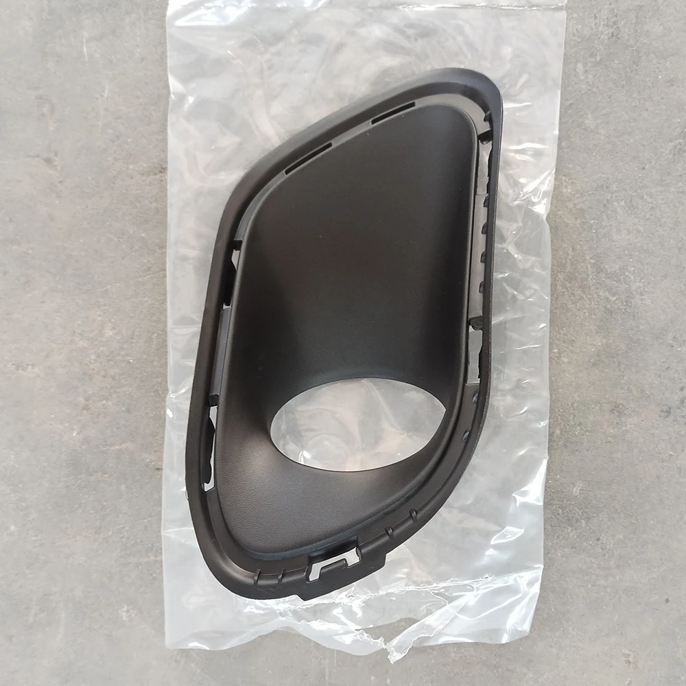 Car auto body spare parts Front fog light frame for Cherokee JEEP 2014 2015 2016 2017