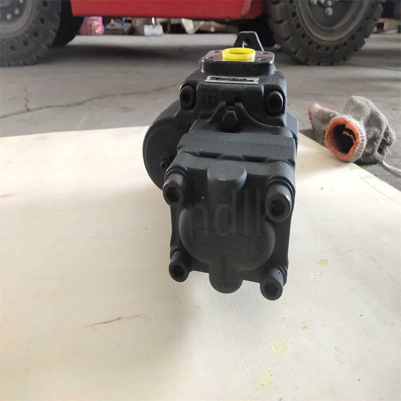 Excavator Parts ZX30 ZX30UR-3 Hydraulic Pump 4642385 PVD-1b-32P Hydraulic Pump for Hitachi