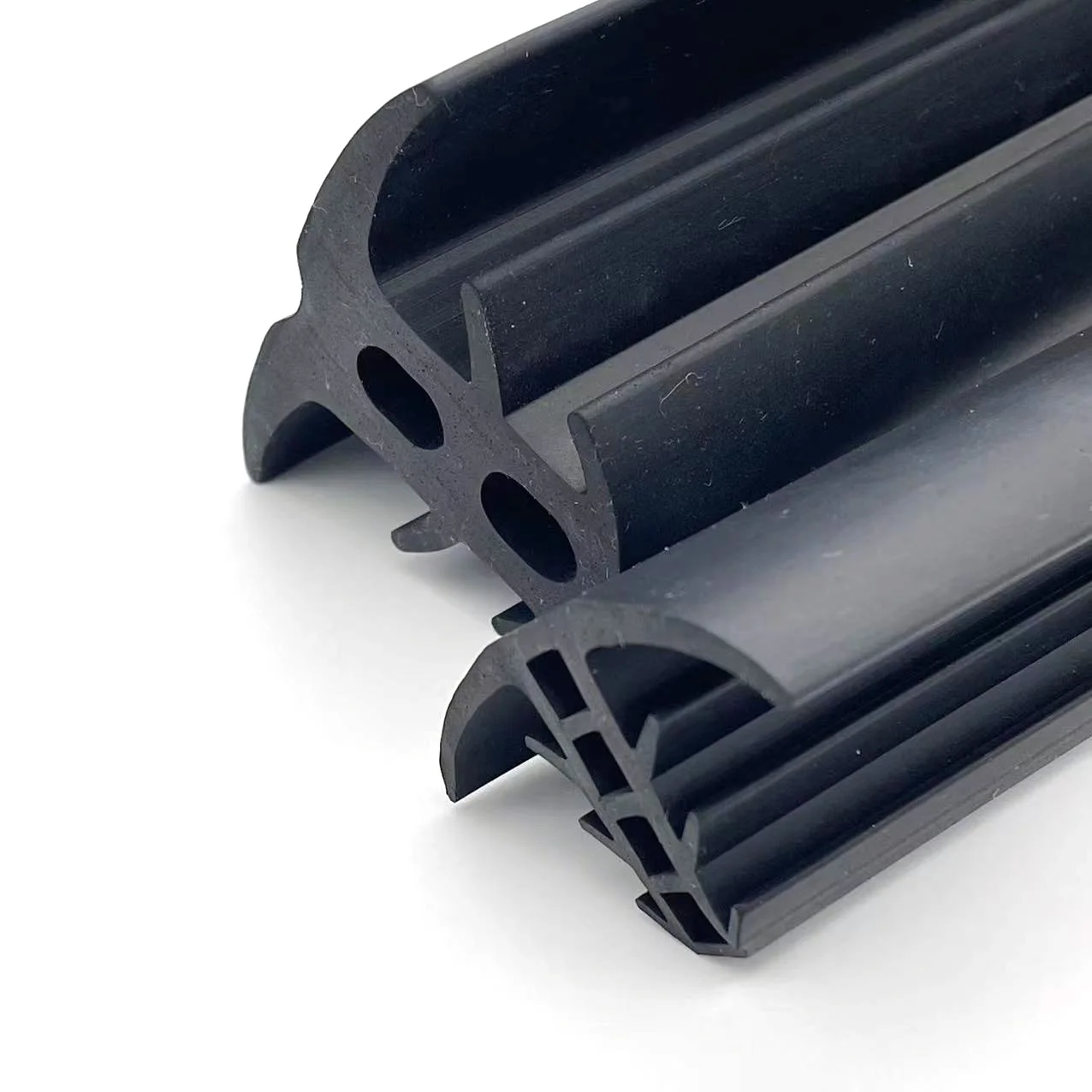 Wide gap plates and rubber gaskets for heat exchangers, T-shaped rubber gaskets, rubber strips