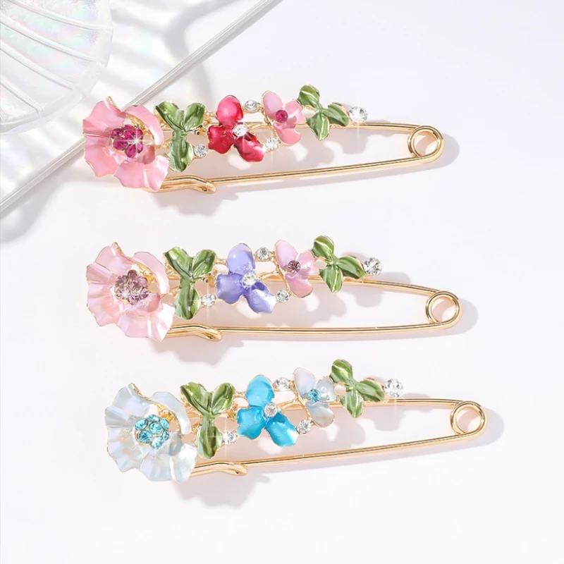 Brooch Pins Sweater Shawl Clip Neckline Safety Pin Flower Rhinestone Brooches for Women Clothing Pants Waist Tightener Decor