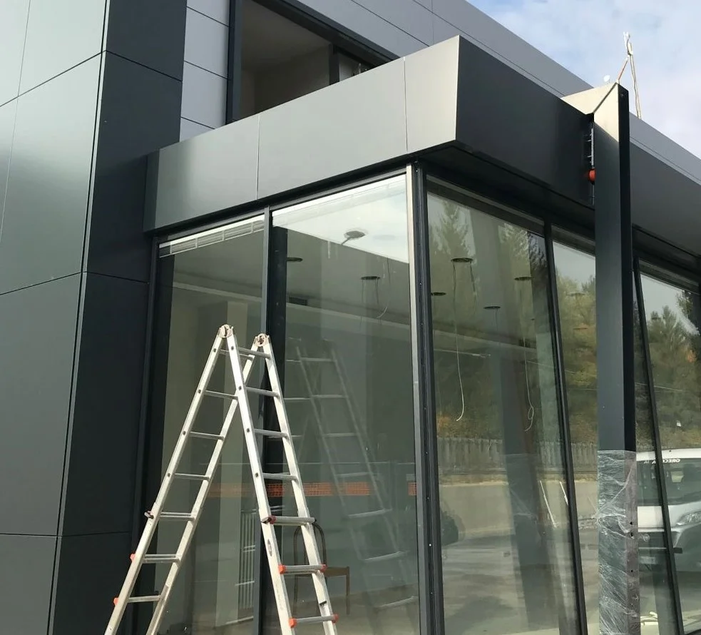 Customized 3mm 4mm alucobond aluminium composite panel et accessoires