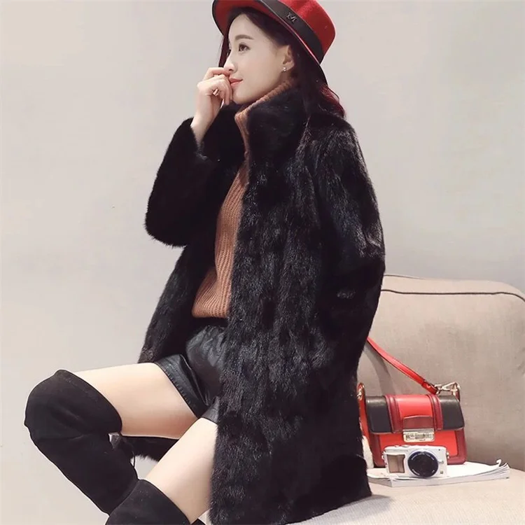 
Hot Selling High End Design Exquisite Workmanship Women Trench Soft Loose Fur Coat For Winter 