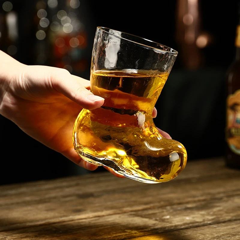 In stock RTS Custom Logo shaped Water Drinking Juice Glass Cup Clear 430ml Beer mug shoes shaped Glass mug