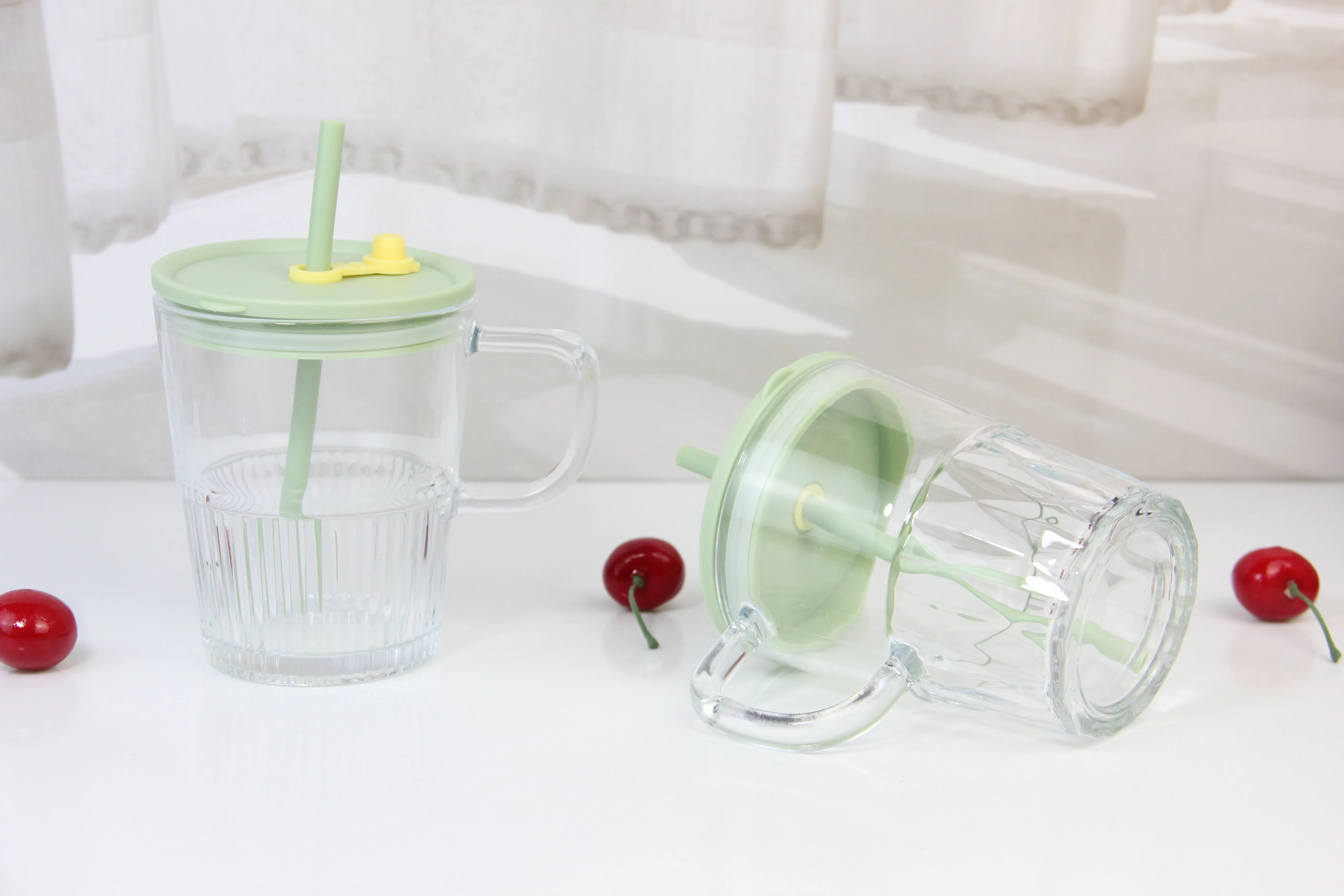 wholesale a large number of wholesale cup two-piece set with silicone sleeve colorful drinking glasses