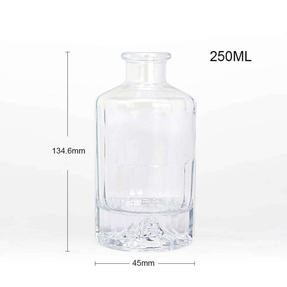 Satisfaction guarantee 250ml transparent thick bottom iceberg glass bottle vodka bottle liquor rum custom craft with cork