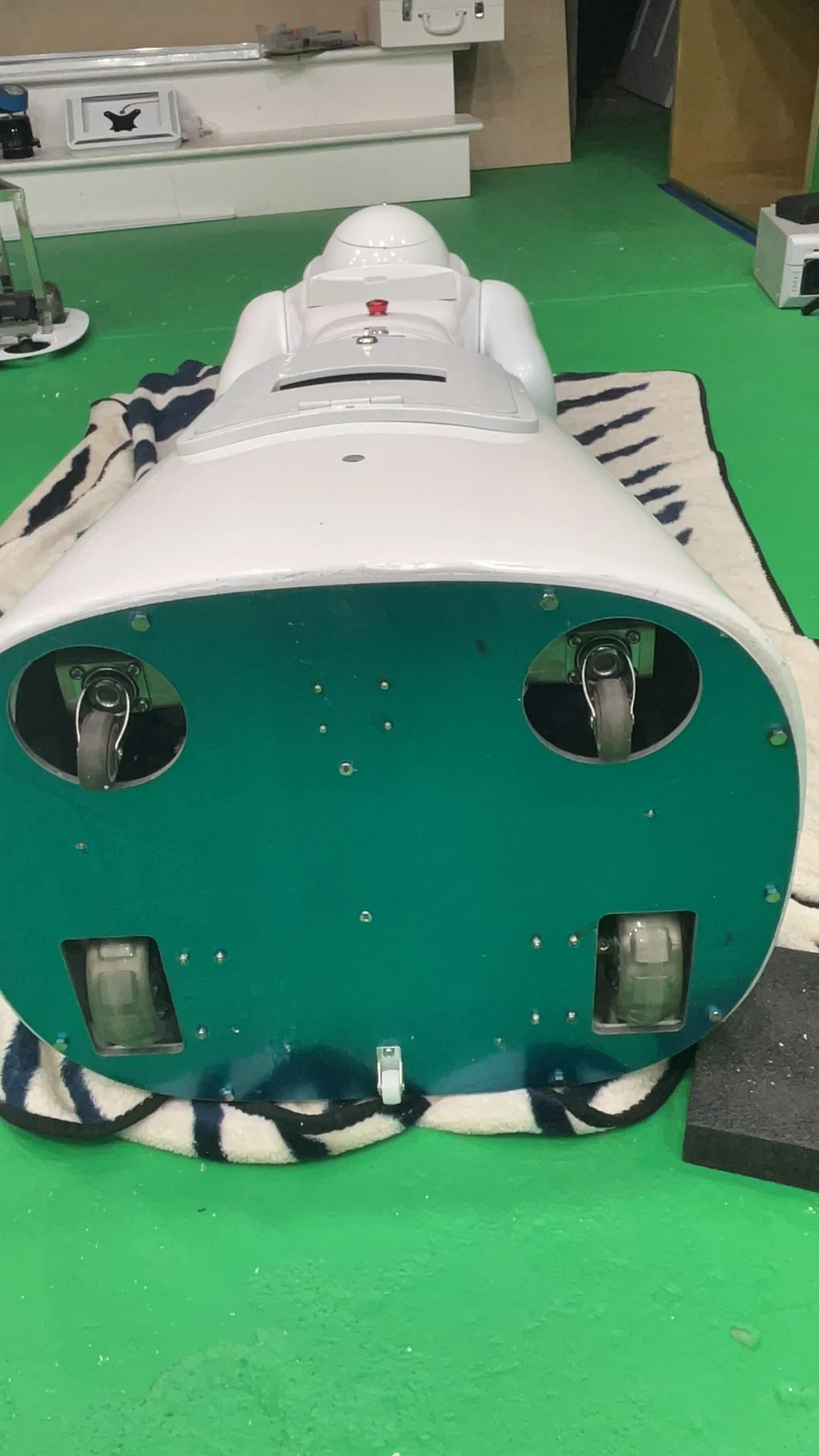 Automatic Print Instant Portable Digital Wedding Photo Booth With Printer And Camer robot Photobooth