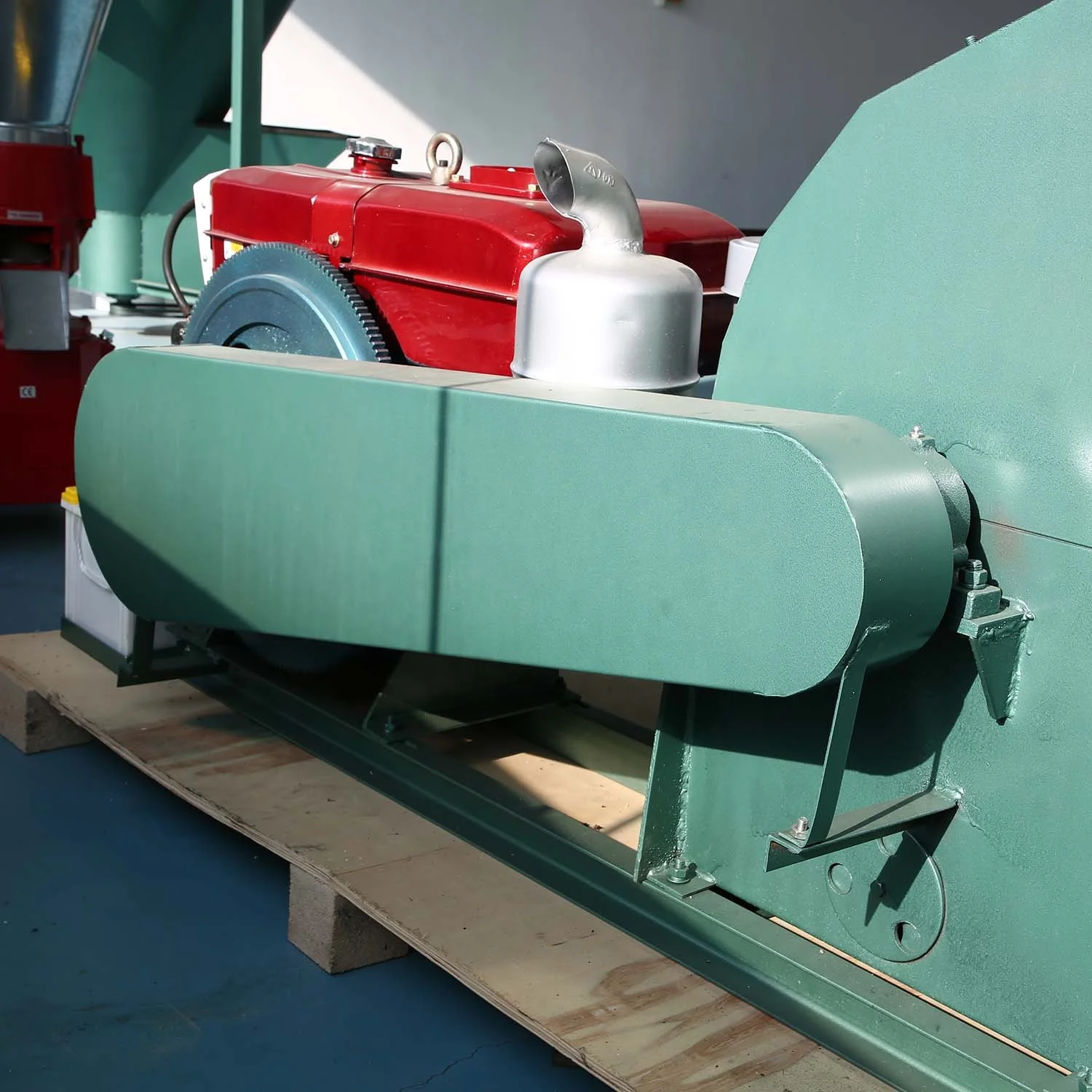 New condition diesel engine powered hammer mill for straws wood corn with CE