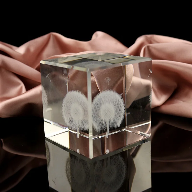 2019 high quality crystal 3d laser cube with led/3d laser crystal cube/3d laser engraved crystal cube