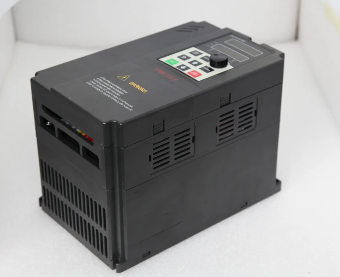 DC to AC 3-Phase 380V/220V MPPT Solar Water Pump Central Inverter/VFD for Hybrid Solar System with Variable Frequency