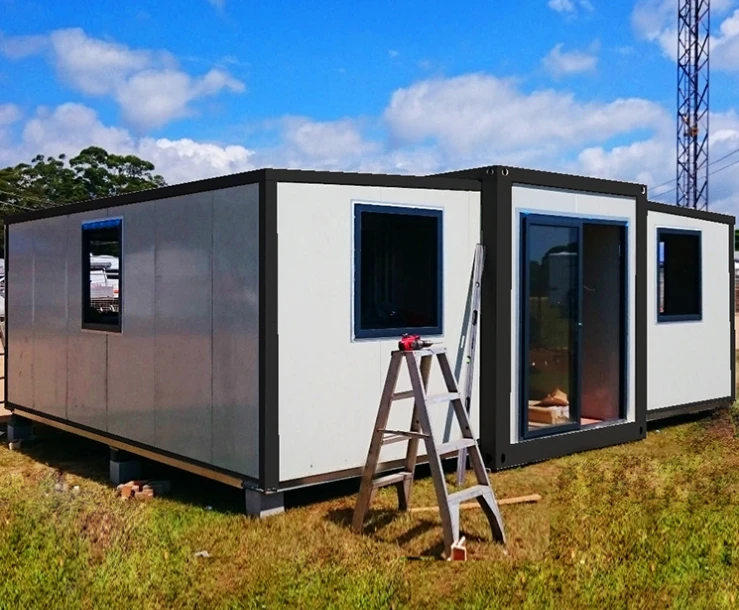china Large factory production line modular house modular home foldable 20 feet 3 bedroom with two bathrooms warm beach resort