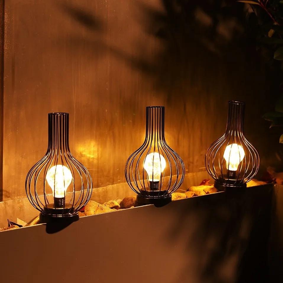 2022 Modern Iron Art Winebottle Led Night Lights Nordic Bedroom Bedside Led Luxury Hotel Table Lamps