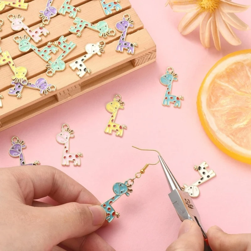 Enamel African Safari Cartoon Animal Charm Giraffe Charms for Jewelry Making Bracelet DIY Craft