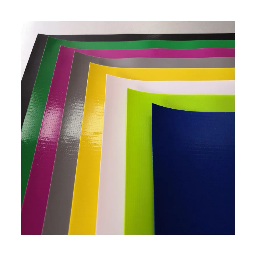 Брезент ПВХ глянцевый 500GSM 840D * 18*18 1 50*50 м/R для наружных чехлов