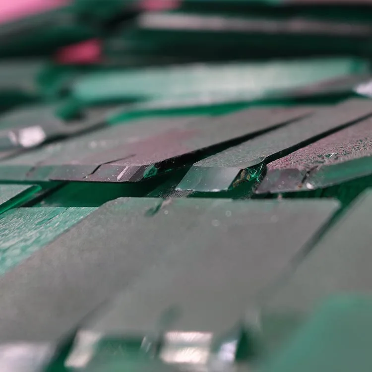 Synthetic Emerald Material Gemstone Raw Material Green Emerald Lower Price and Perfect Service Decoration for Jewelry