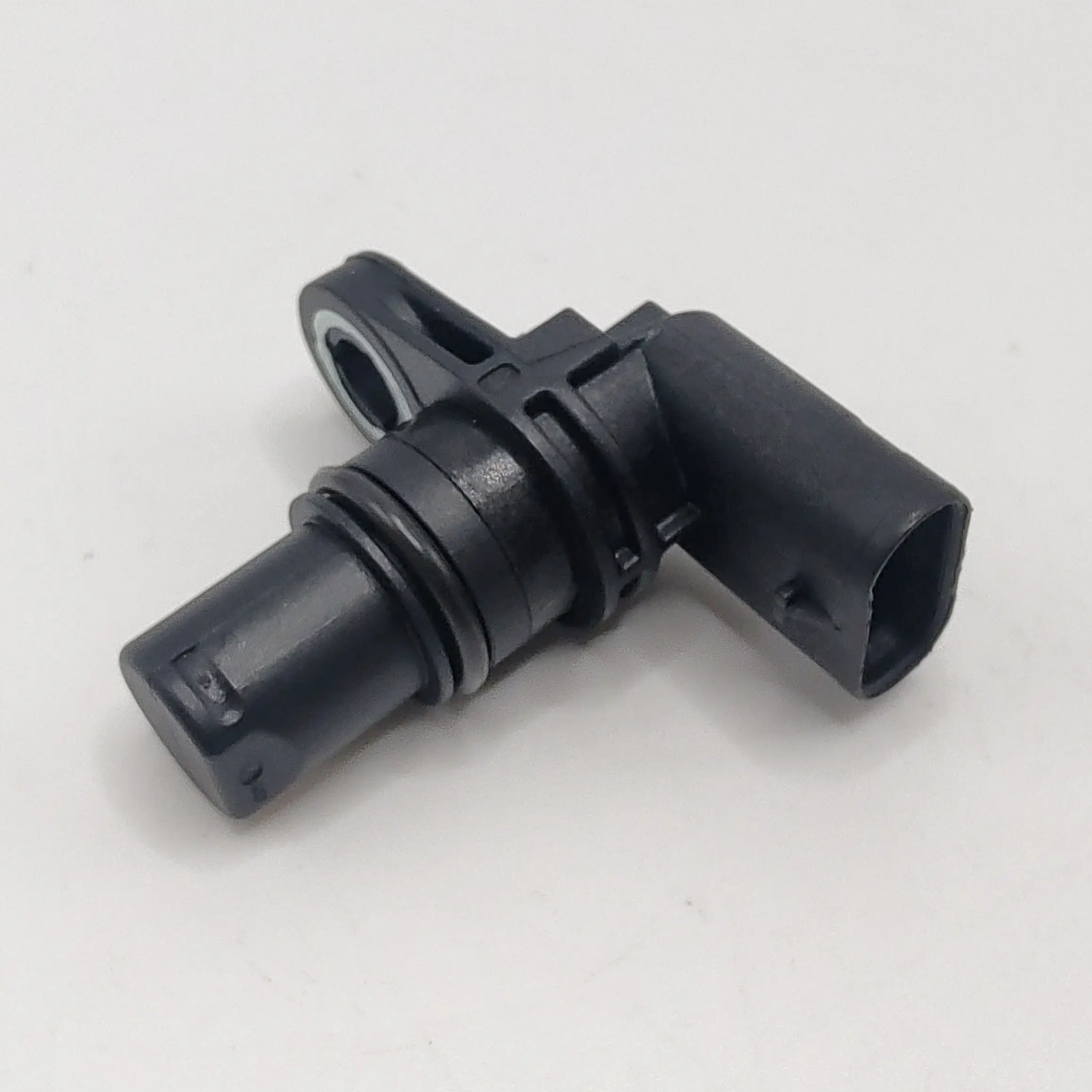 New Car Engine Spare Parts Camshaft Position Sensor 06H905163B  FOR Audi A3 A4 A5 A6 A8 Q3 Q5 Q7 R8 TT