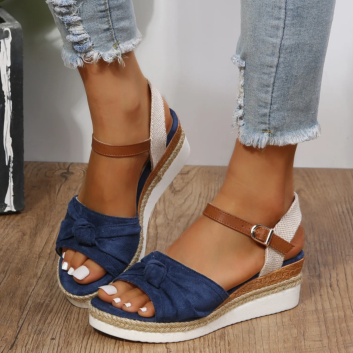 Plus Size Wholesale Casual Summer Thick Soles Flat Espadrilles Straw buckle hemp rope flower wedge Sandals Womens