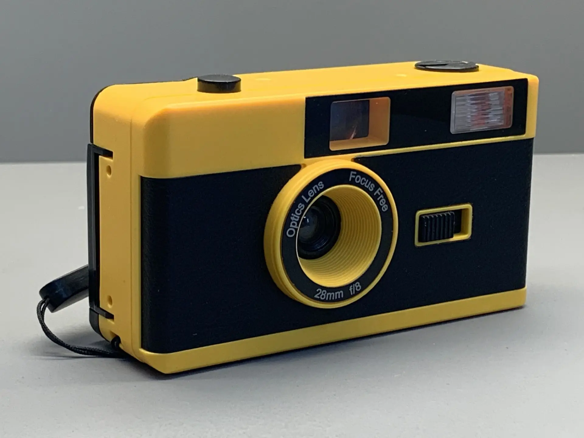 Yellow Black vintage portable slim handy manual simple use customized 35mm film camera with kodak colorful color roll photos