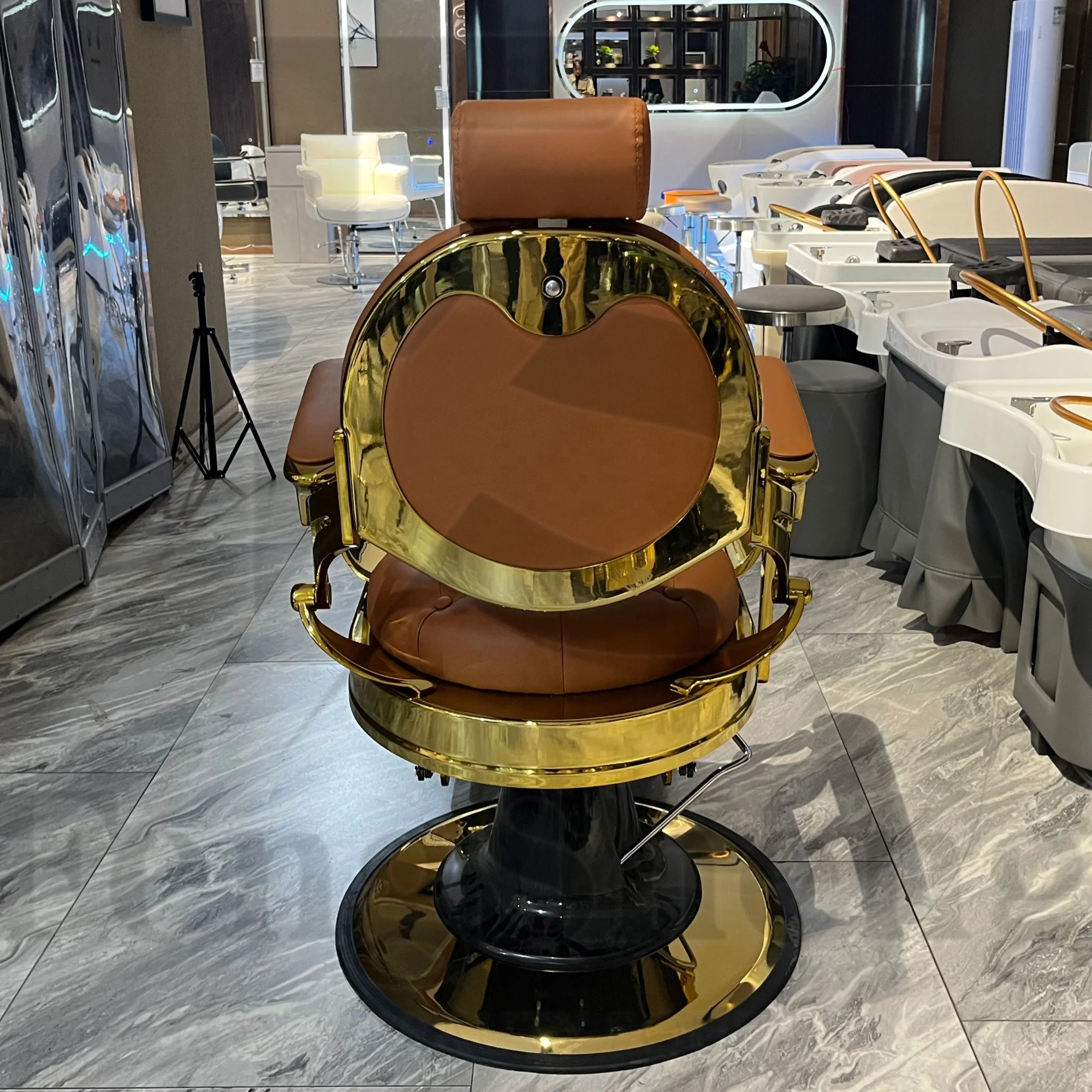 Heavy Gold Classic Barber Armchair Padded Antique Salon Furniture Vintage Barber Chair Salon Chairsalon Styling Chairs