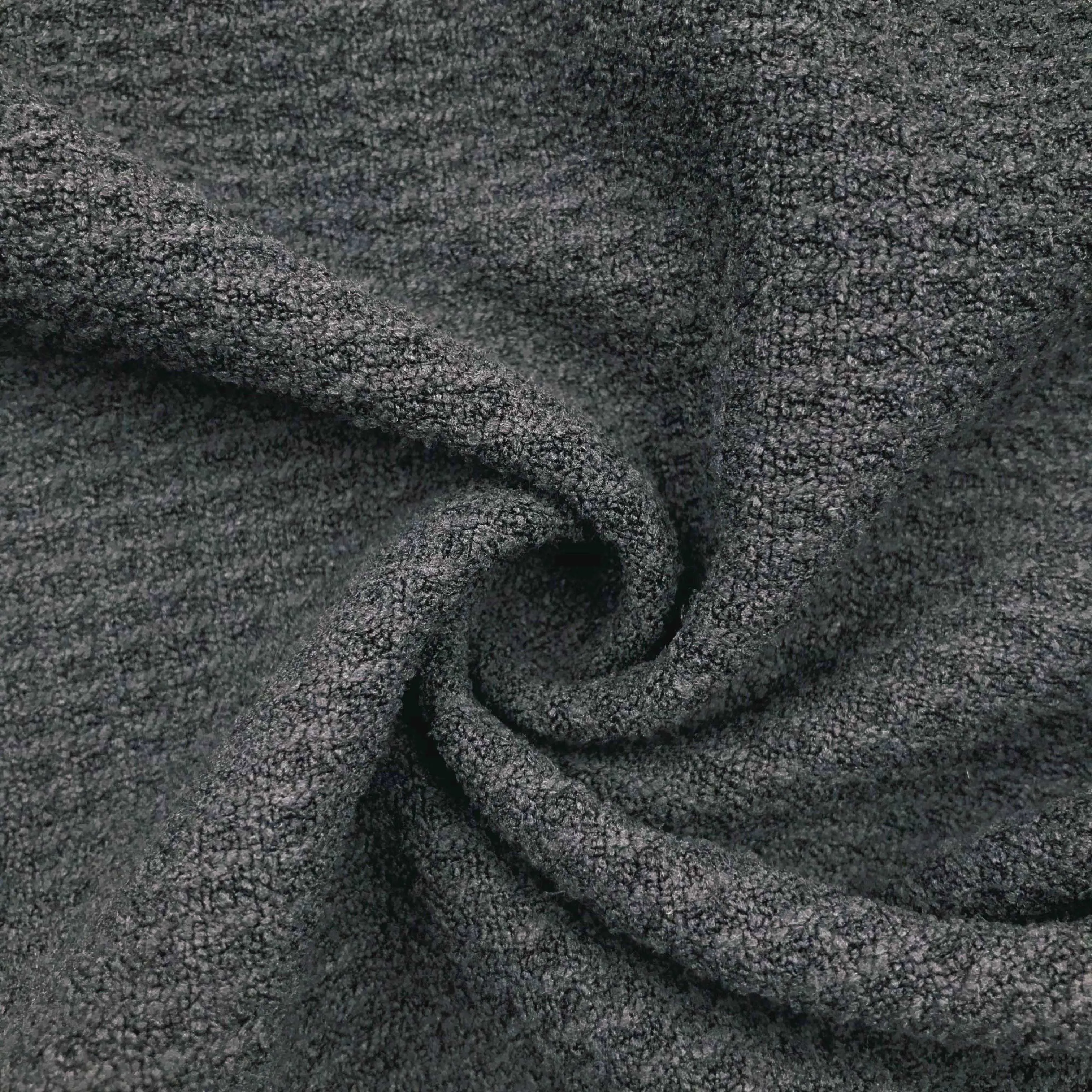 Wuxi Ivy Textile High quality customized embroidery magnetic microfiber waffle weave custom microfibre golf towel and carabiner