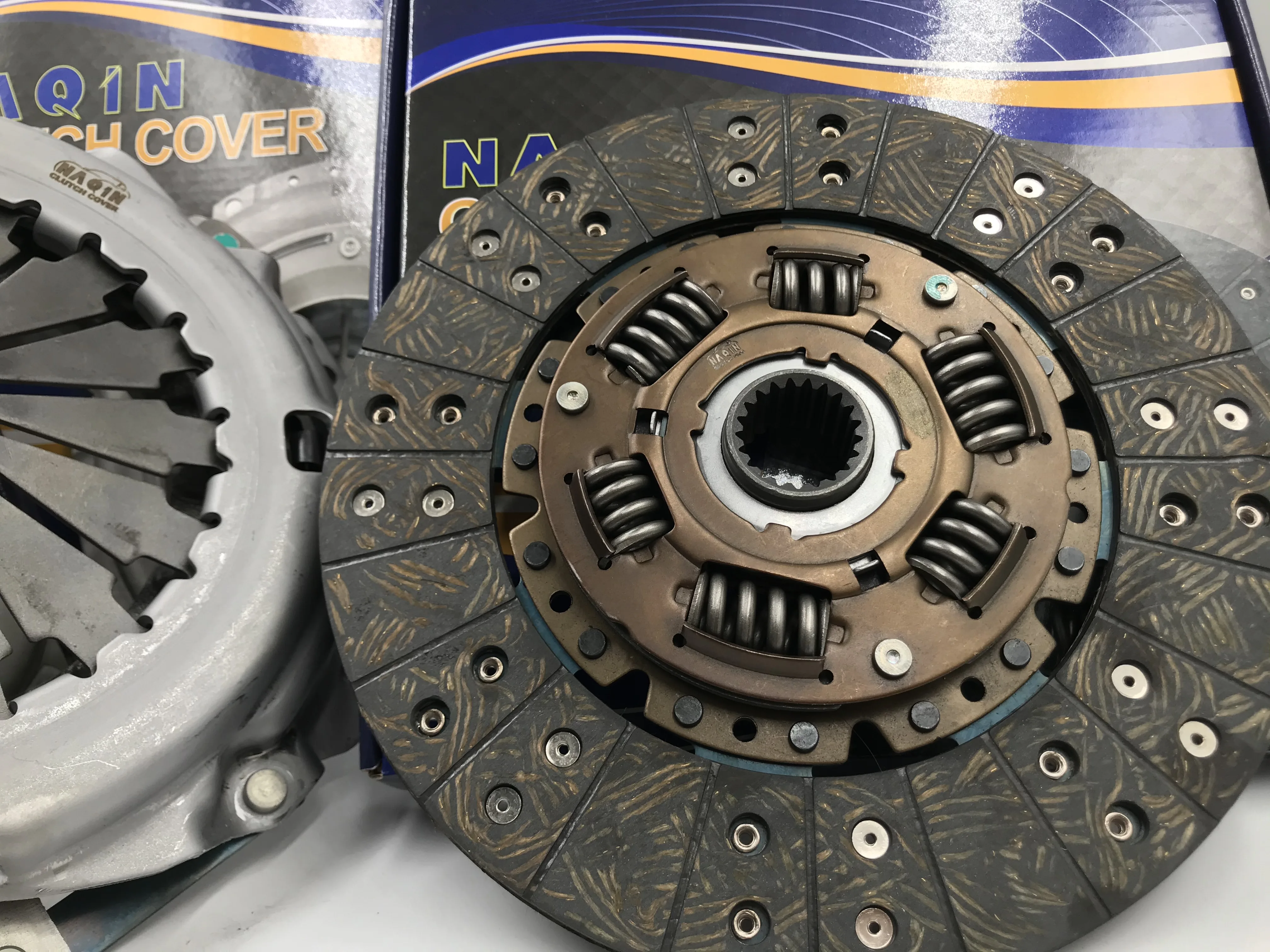 Диск сцепления автомобиля OEM 1-31240-208-0 диск для