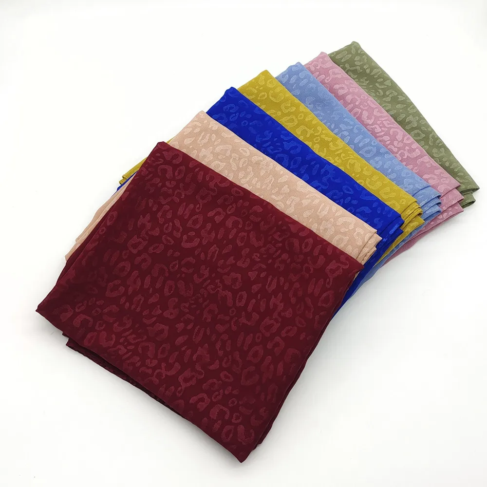 Оптовая продажа, дешевые малайзийские мусульманские шифоновые шарфы, длинный женский шифоновый шарф с леопардовым жемчугом, хиджаб