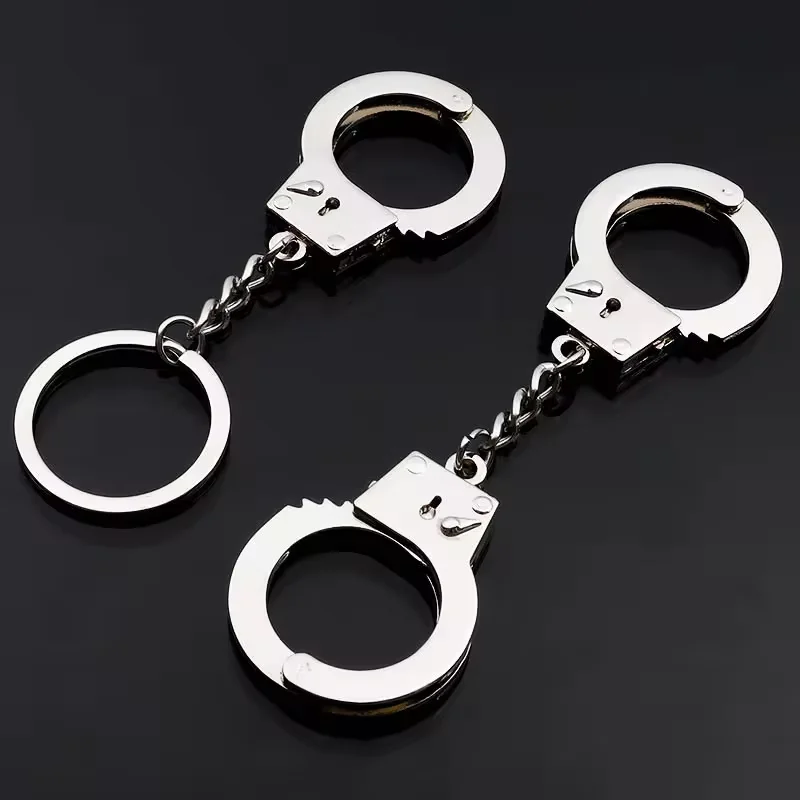 New Style Metal Handcuff Shaped Key Chain Barrel Plating Zinc Alloy Mini Simulated Handcuffs Keychain