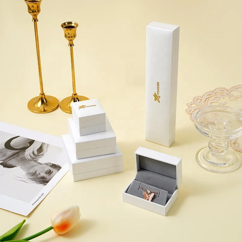 2023 A1 white  OEM New design trendy style jewelry high end pu leather box packaging box custom logo