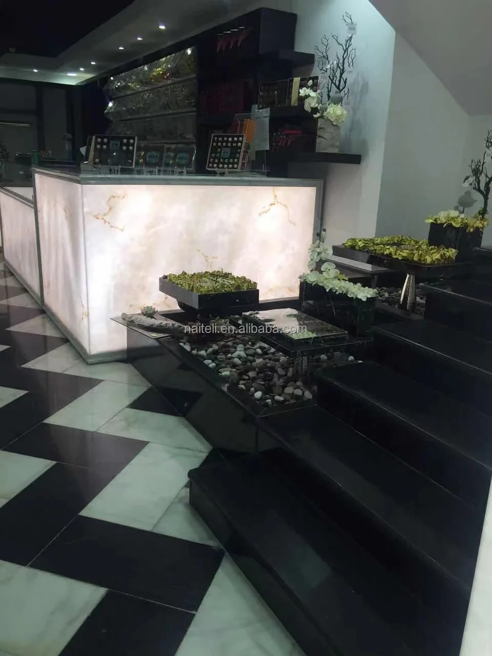 Back lit Alabaster Stone Interior Wall Paneling Lowes