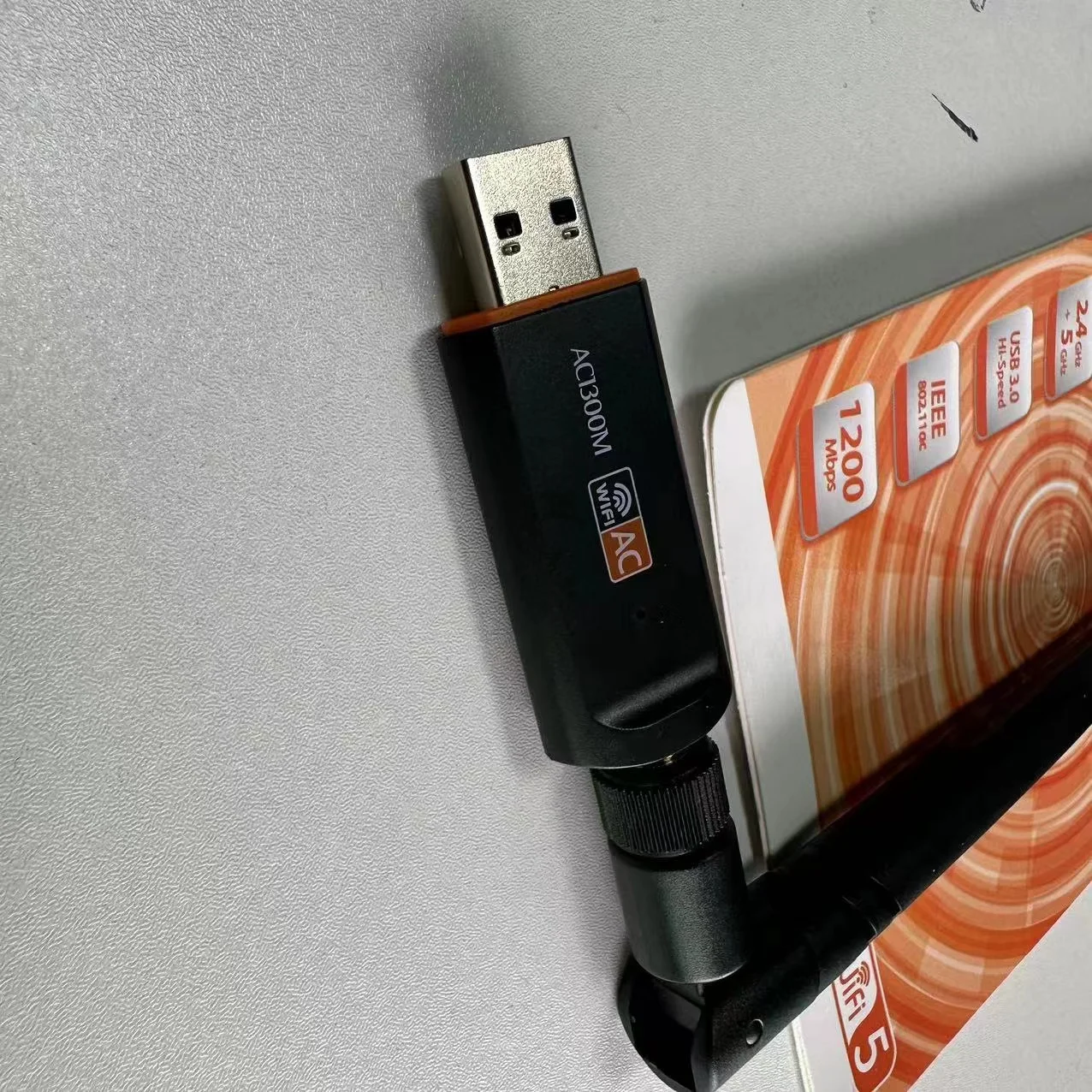 1200M dual band USB wireless network card 2.4G/5.8G computer wireless USB WiFi receiver transmitter