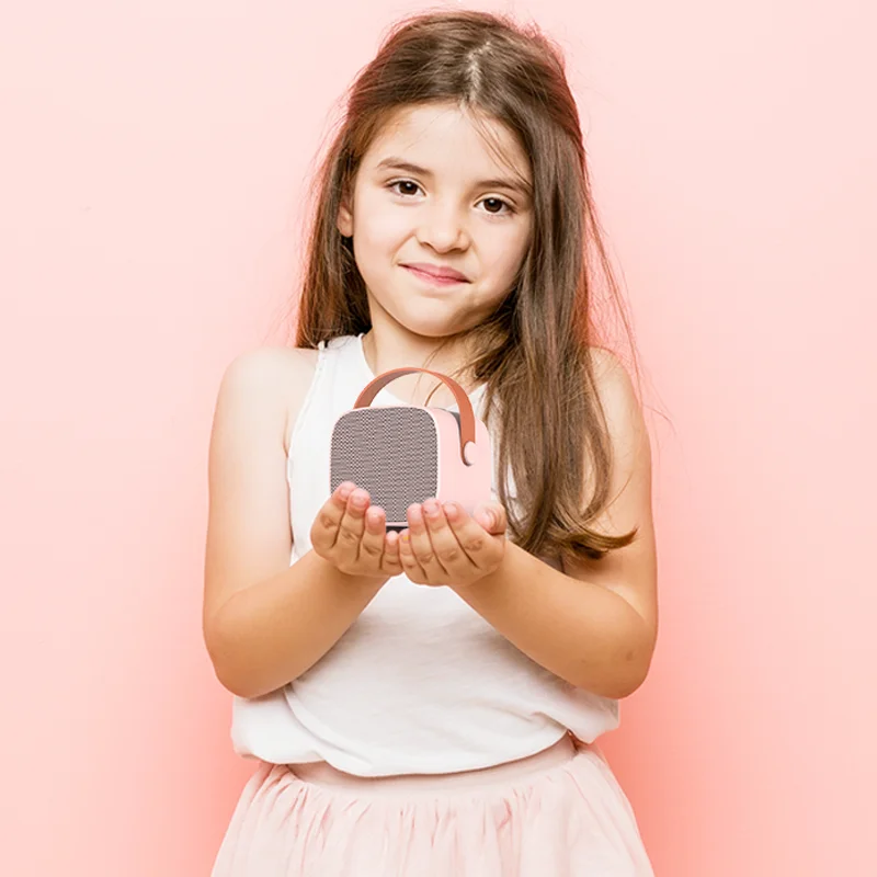 Wholesale Price Mini Cube Portable Speaker Voice Change Echo Wireless Speaker for Karaoke Music Playing