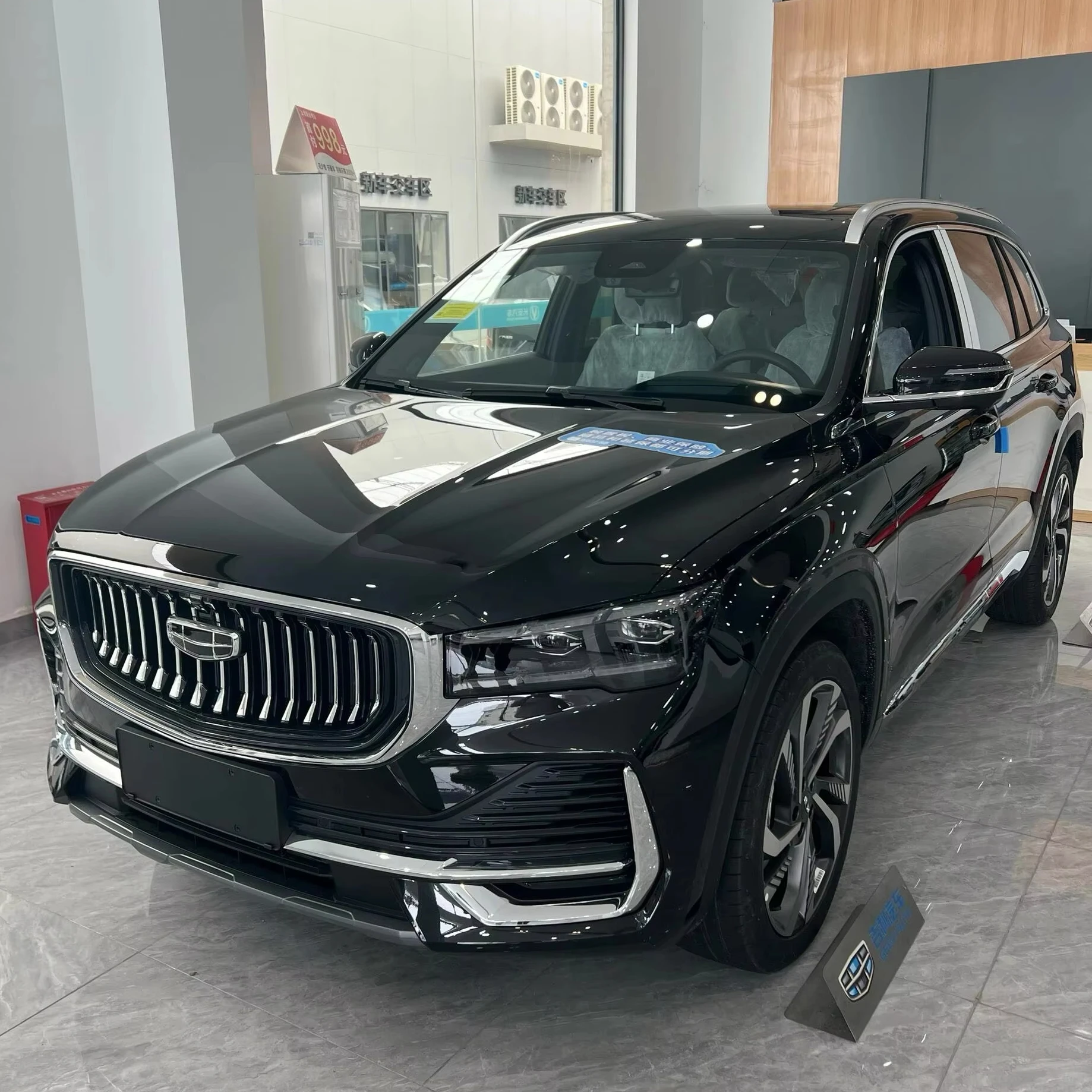 2024 Лидер продаж новый Подержанный автомобиль Geely Monjaro Xingyue L автомобили Smart 4WD 2025 высокоскоростной бензиновый внедорожник gelly monjaro