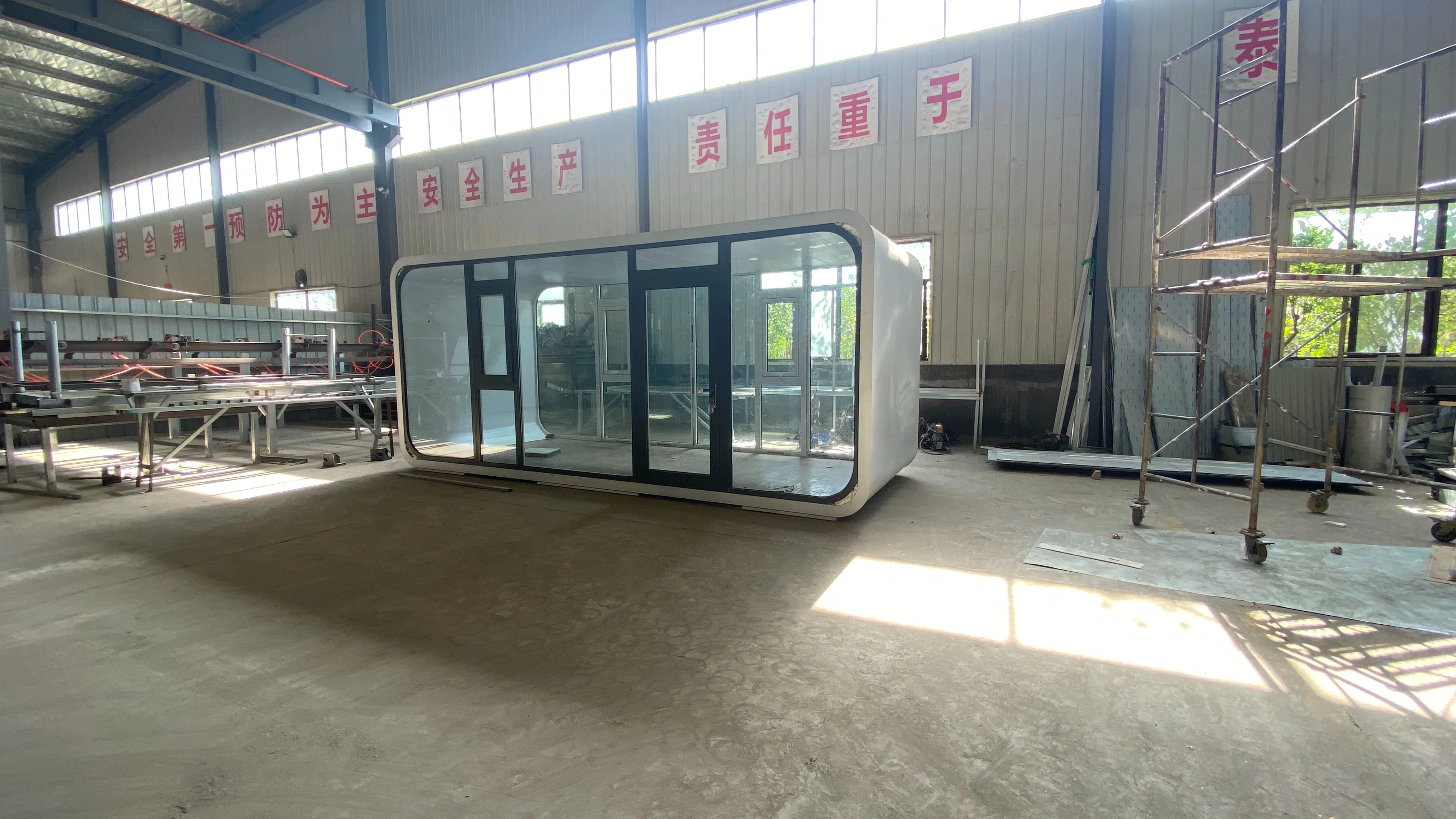 Class A combustion performance is not flammable, surface is added to the surface container shop