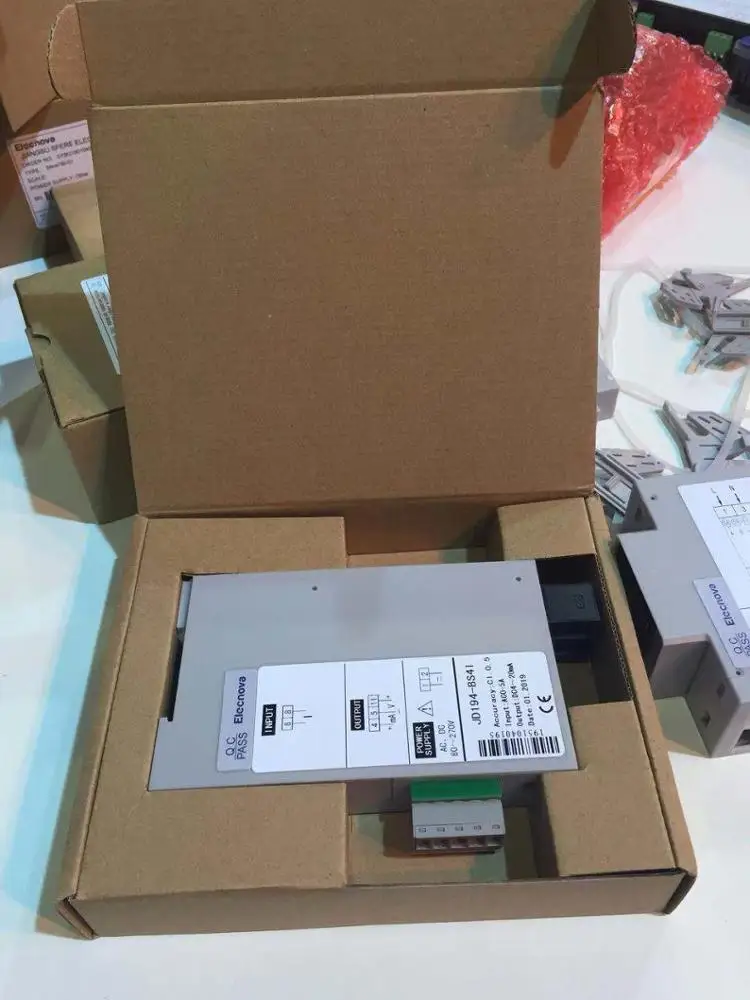 JD194-BS4U electrical measuring single phase ac voltage transducer with analog output