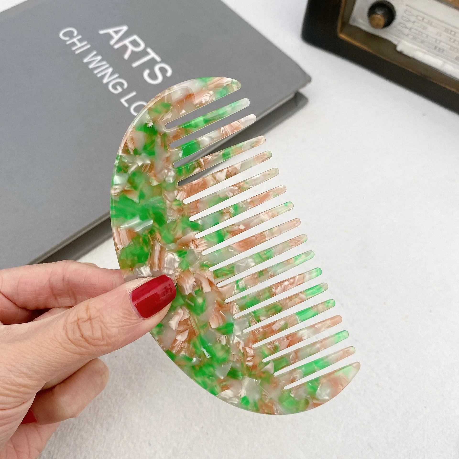 New Korea Anti-static Cute Girl Portable Wide Tooth Hair Styling Acetic Comb Tortoise Shell Hair Combs