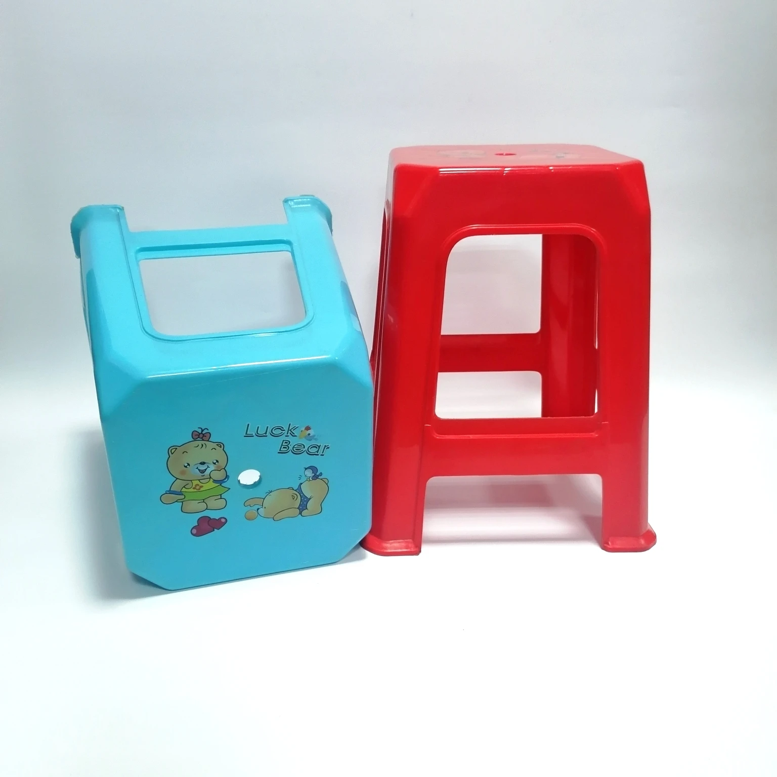 Plastics manufacturer Wholesale High quality tall Reusable portable stackable plastic stool for outdoor and household