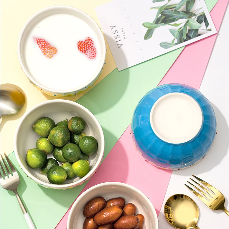 Wholesale Hand-painted Strawberry Dinnerware Set Stoneware Food Bowls Salad Fruit Dessert Bowl Ceramic Plate Baking Plates