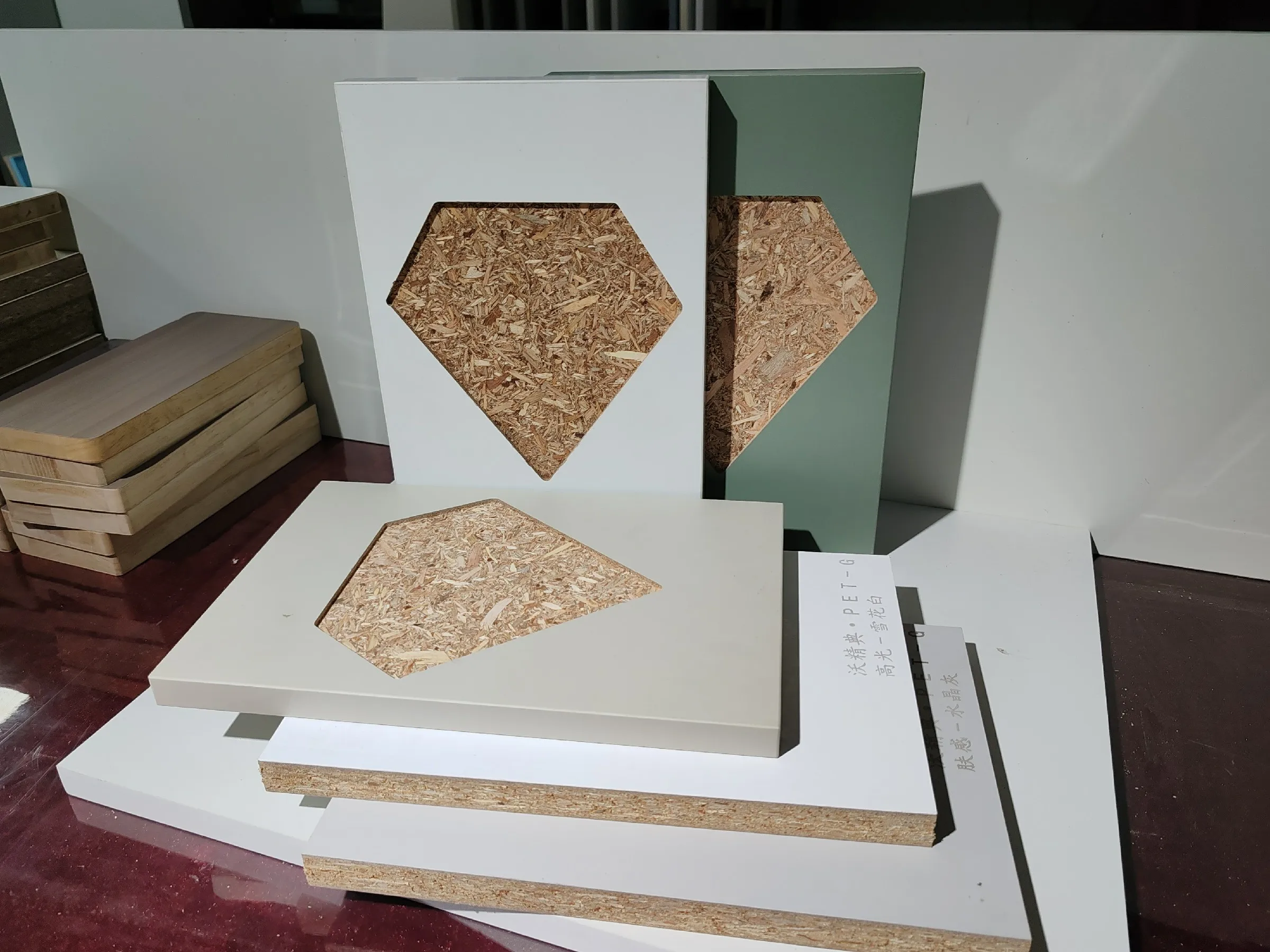 2024 Poplar waterproof plywood 1220*2440mm cheap OSB high quality board OSB prices OSB particle board