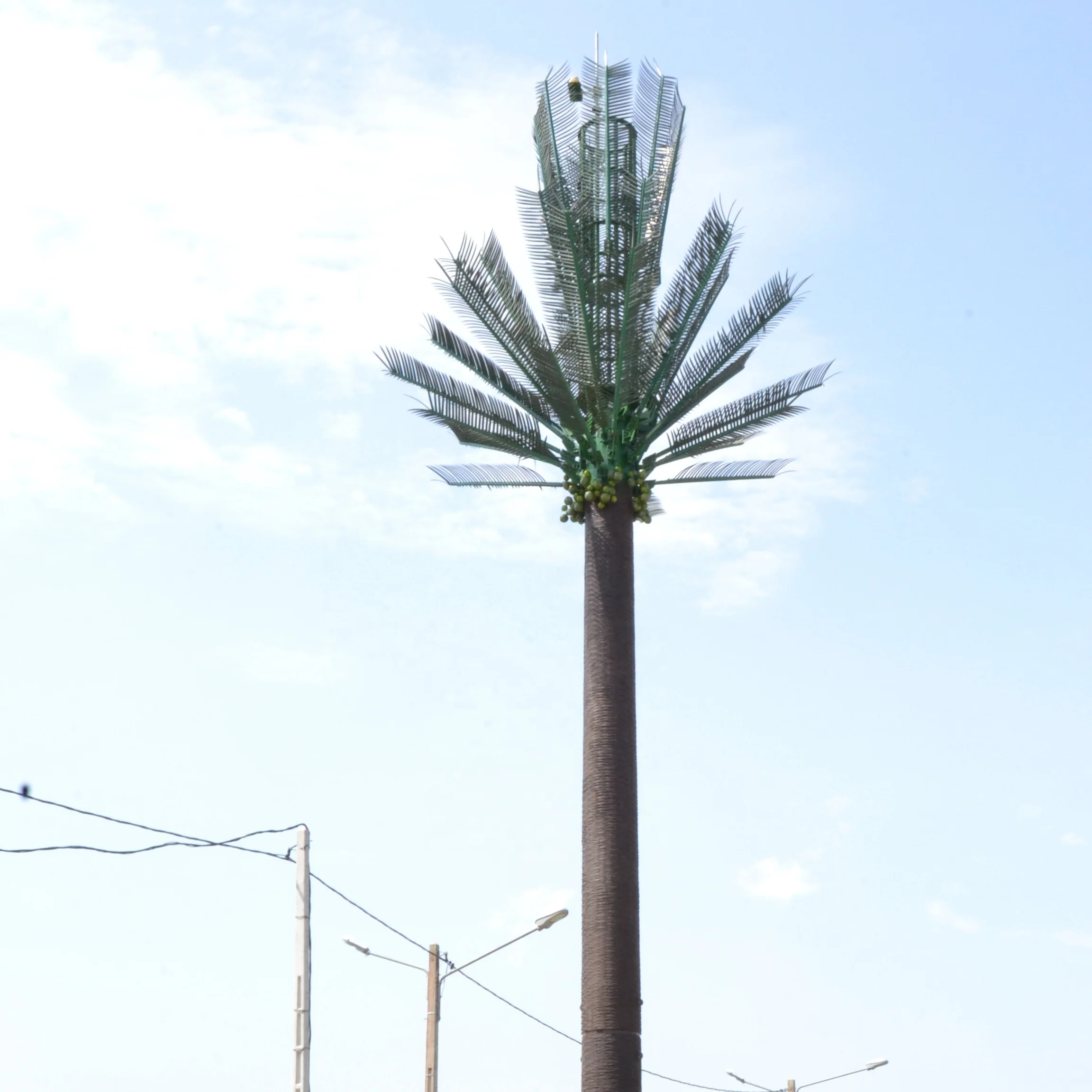 Telecommunication Palm Tree Steel Monopole Tower for telecommunicaiton with hot dip galvanized and related accessories