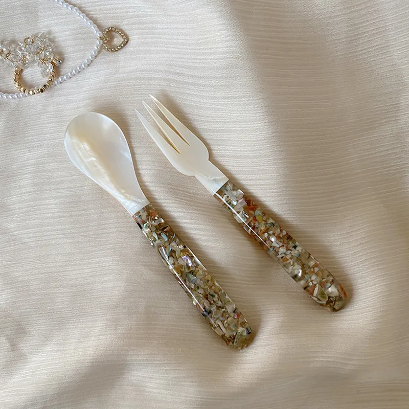 
Cutelife Hot Sale Shell 3*14 CM 200G Spoon Fork Eco Friendly Flatware Sets 