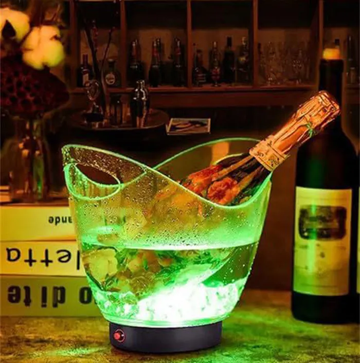 Large Capacity Acrylic LED Ice Bucket Bottle with Handle Luxury Glowing Colors for Wine Beer Cooling & Party Bar Use