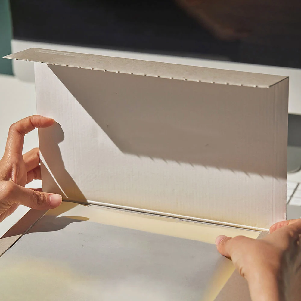 Wholesale Cheap Corrugated Storage Box Tear Strip Opening Self Seal Zipper Packaging Shipping Mailer Boxes With Custom Logo